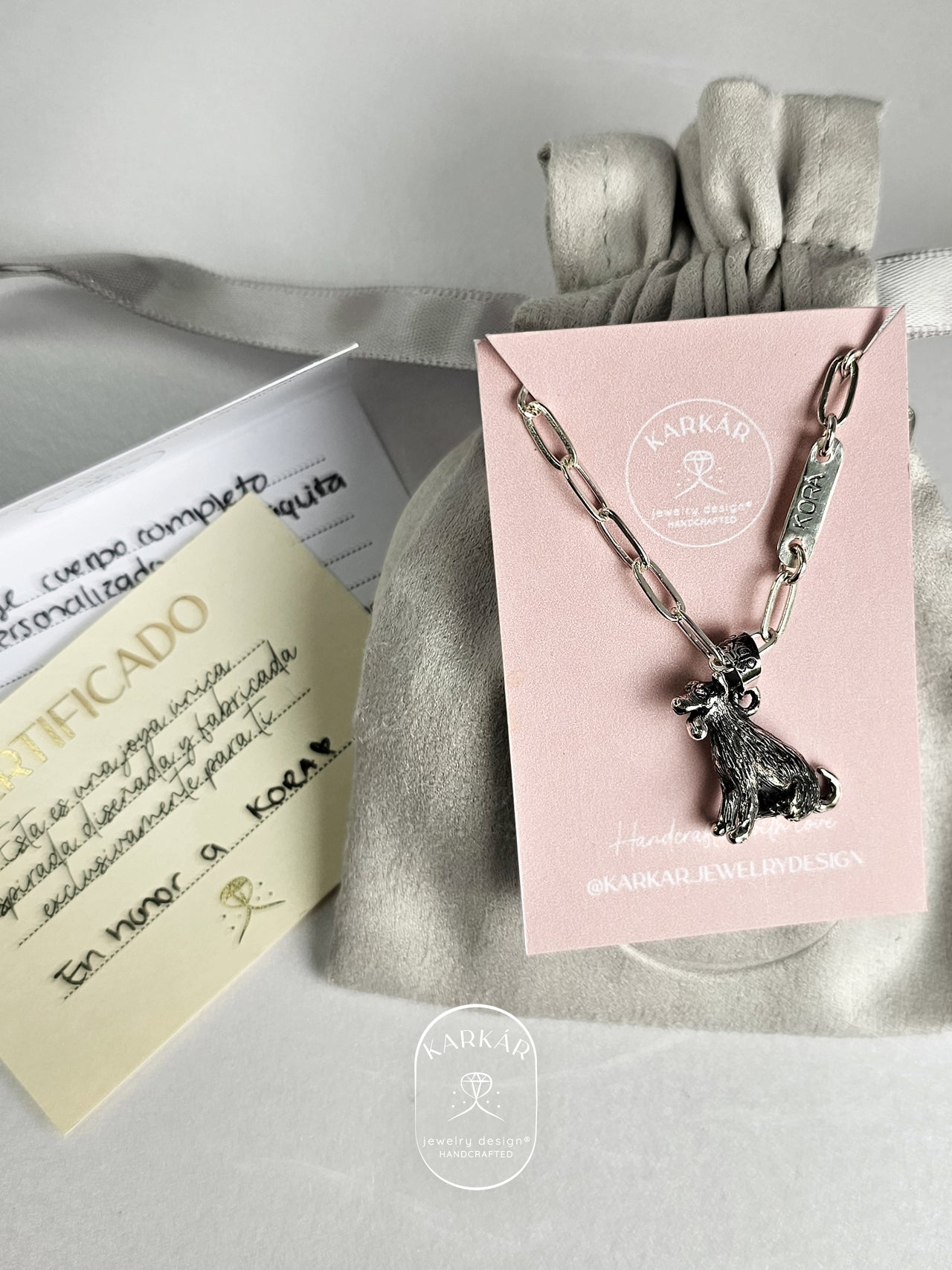 Dije personalizado de tu perrito o gatito de cuerpo completo