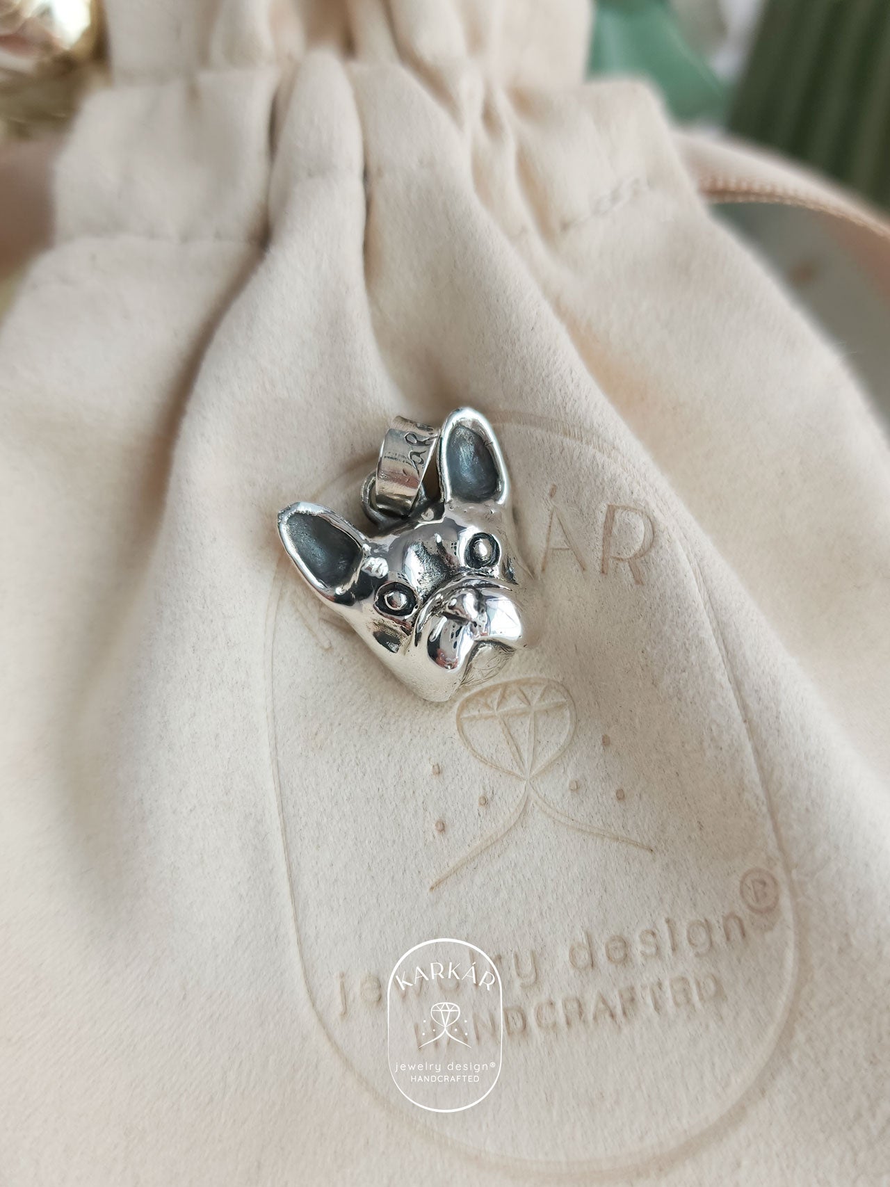Dije de Bulldog Francés cara chica