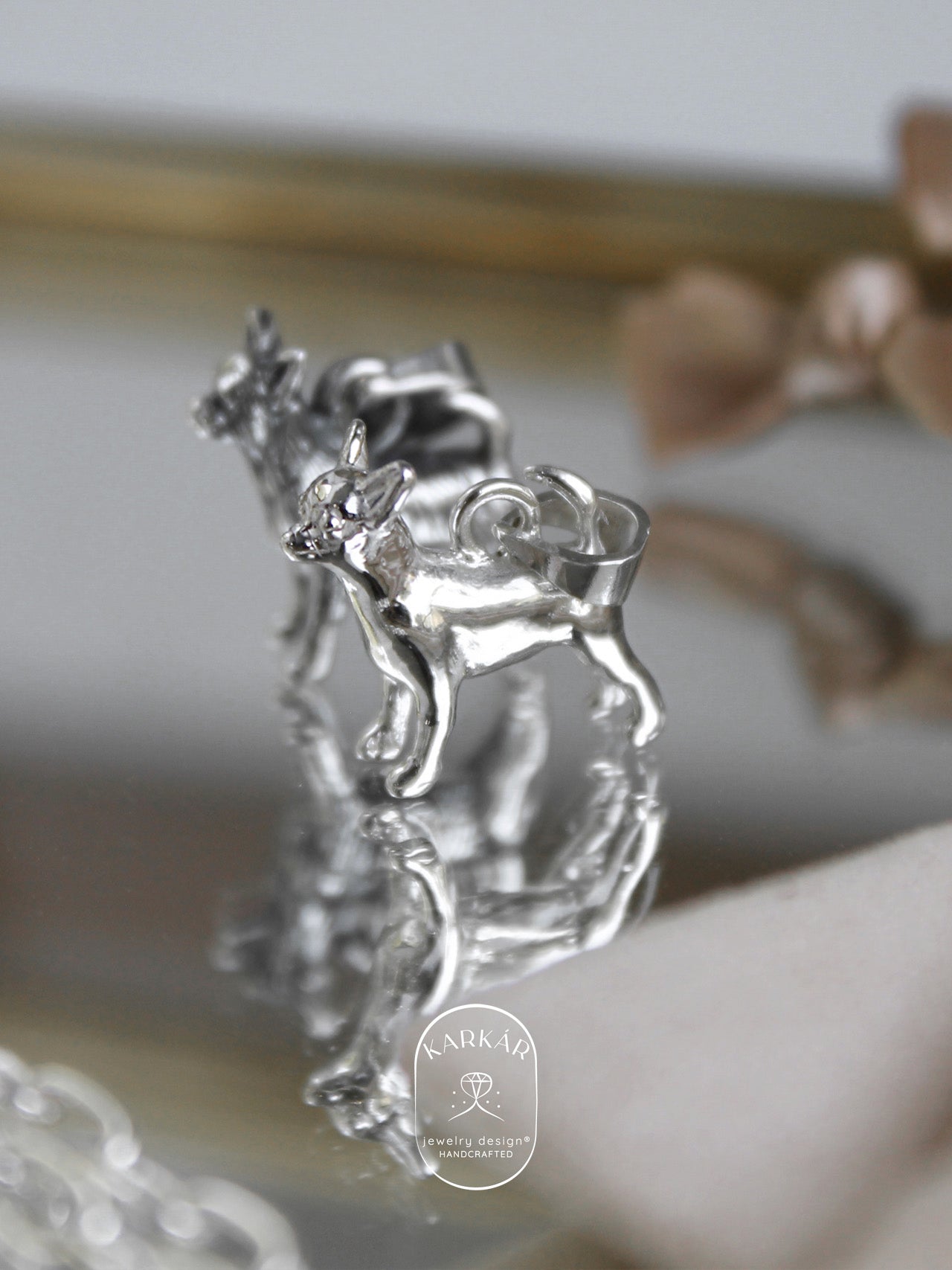 Dije de Chihuahua cuerpo completo