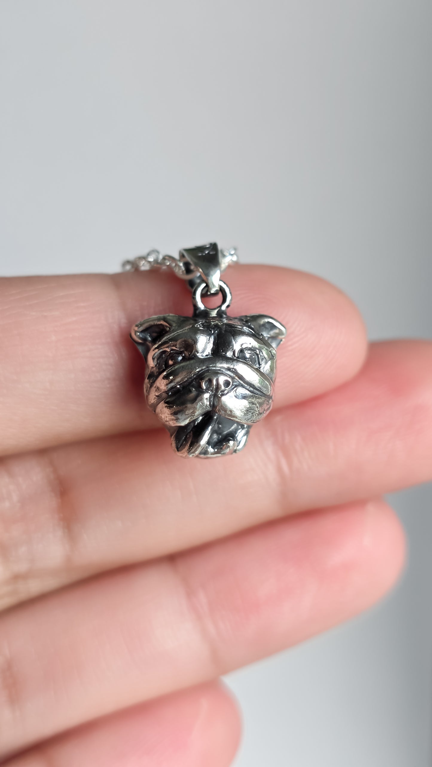 Dije de Bulldog Inglés cara chica