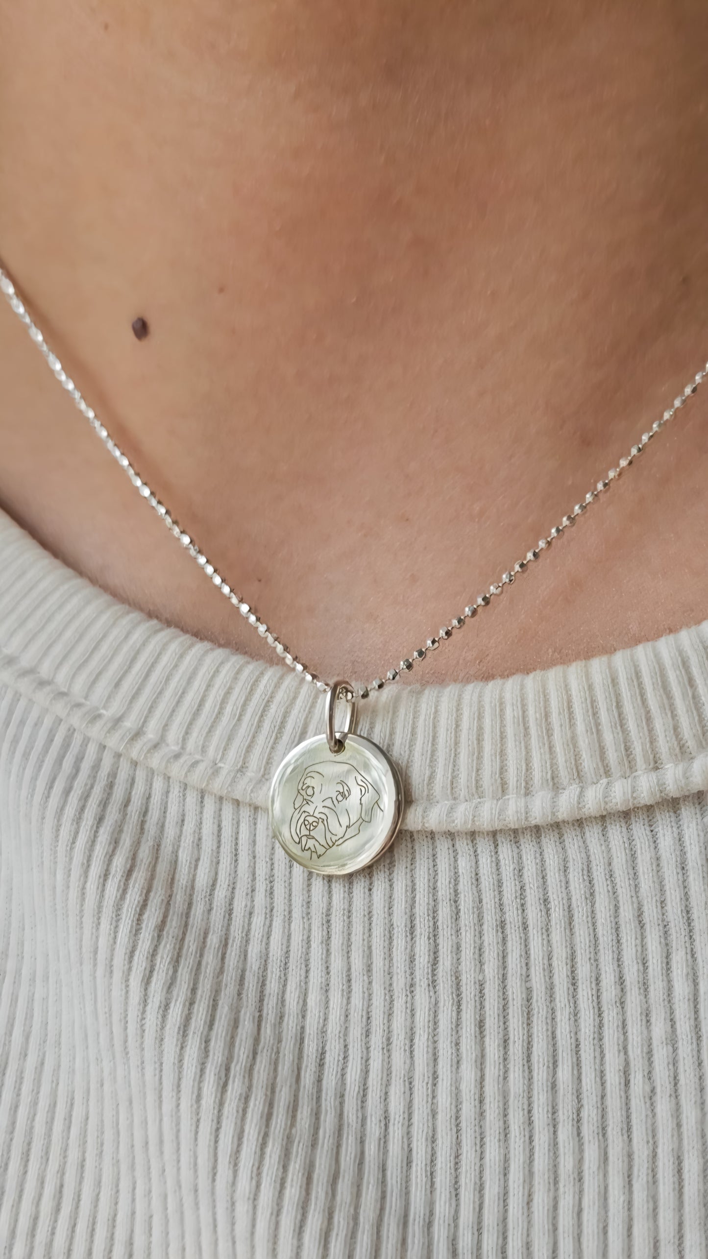 Medallita plana personalizada de tu perrito o gatito grabada